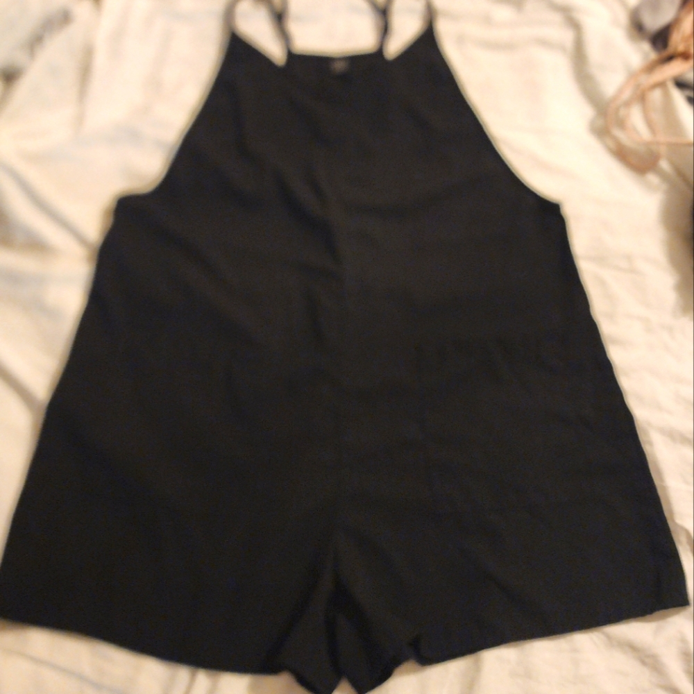 SHEIN Elegant Black Strappy Top
